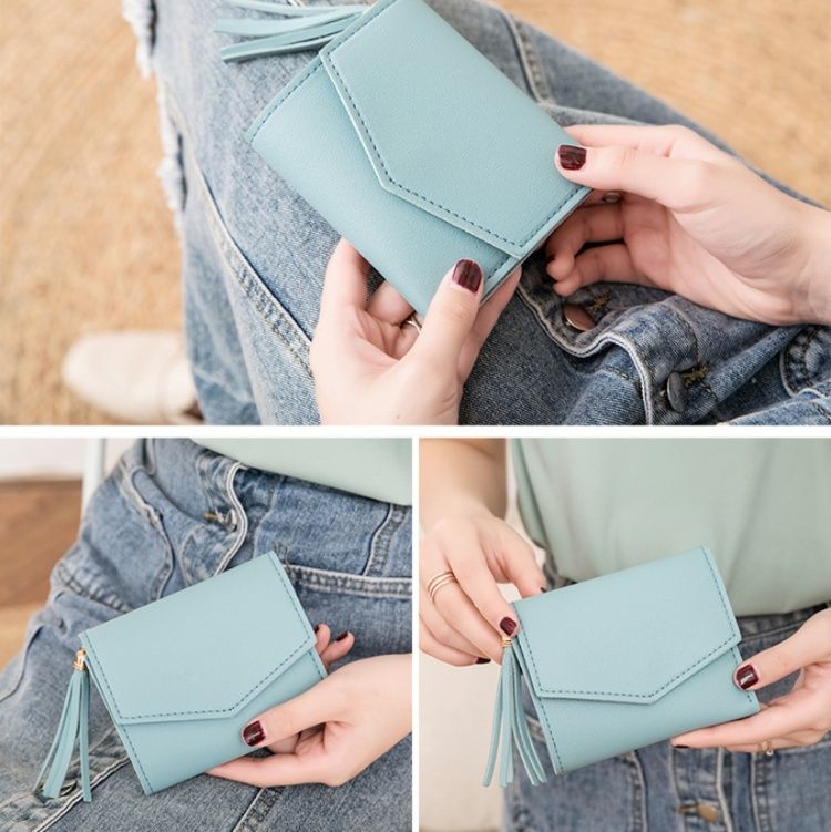 三つ折り 房飾り付き上品な三つ折りコンパクト財布