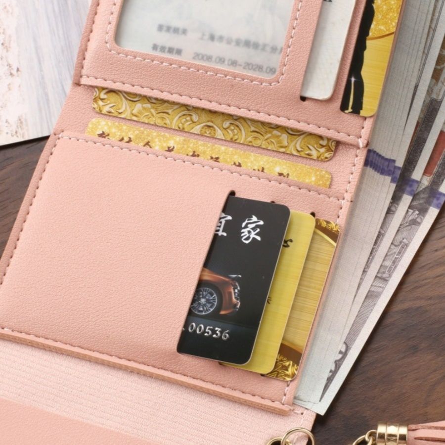 小さなハート刺繍タッセル付きコンパクト三つ折り財布