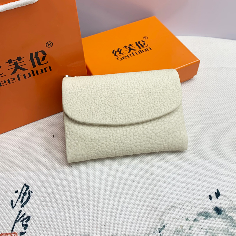 三つ折り財布 コンパクト 本革ミニマル