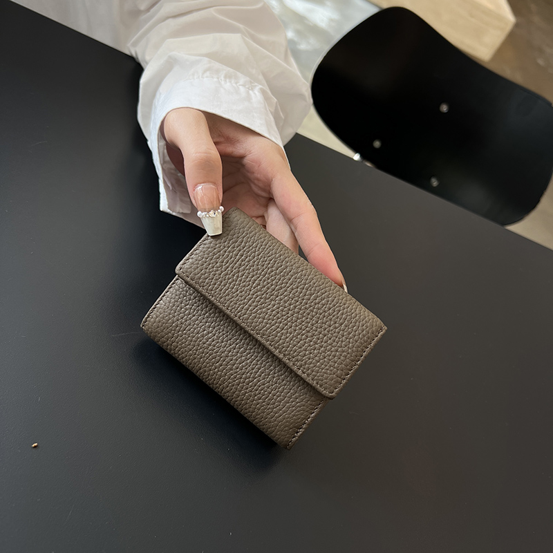 三つ折り 財布 型押し牛革 三つ折りがま口財布