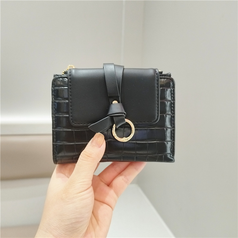 三つ折り財布 コンパクト リングチャーム付き
