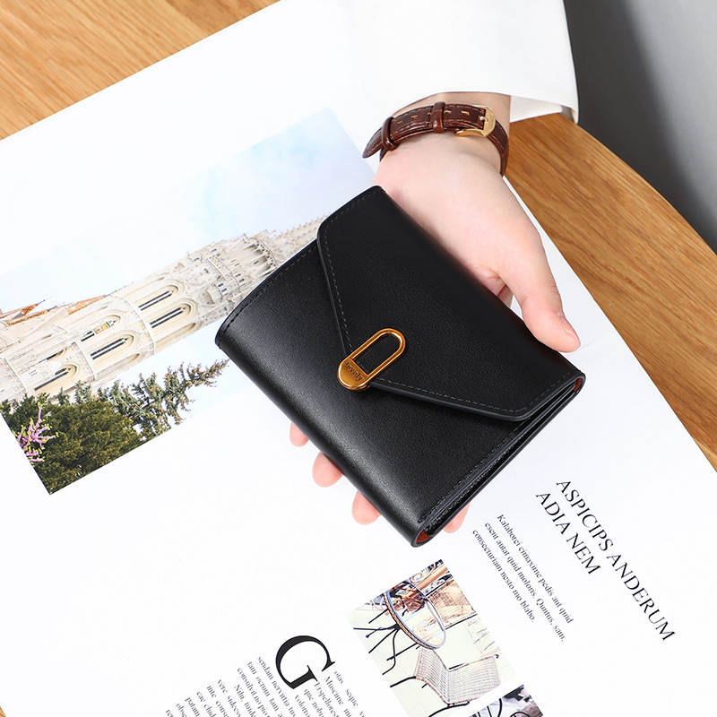 三つ折り 財布 金具付き上質レザー三つ折りミニ財布