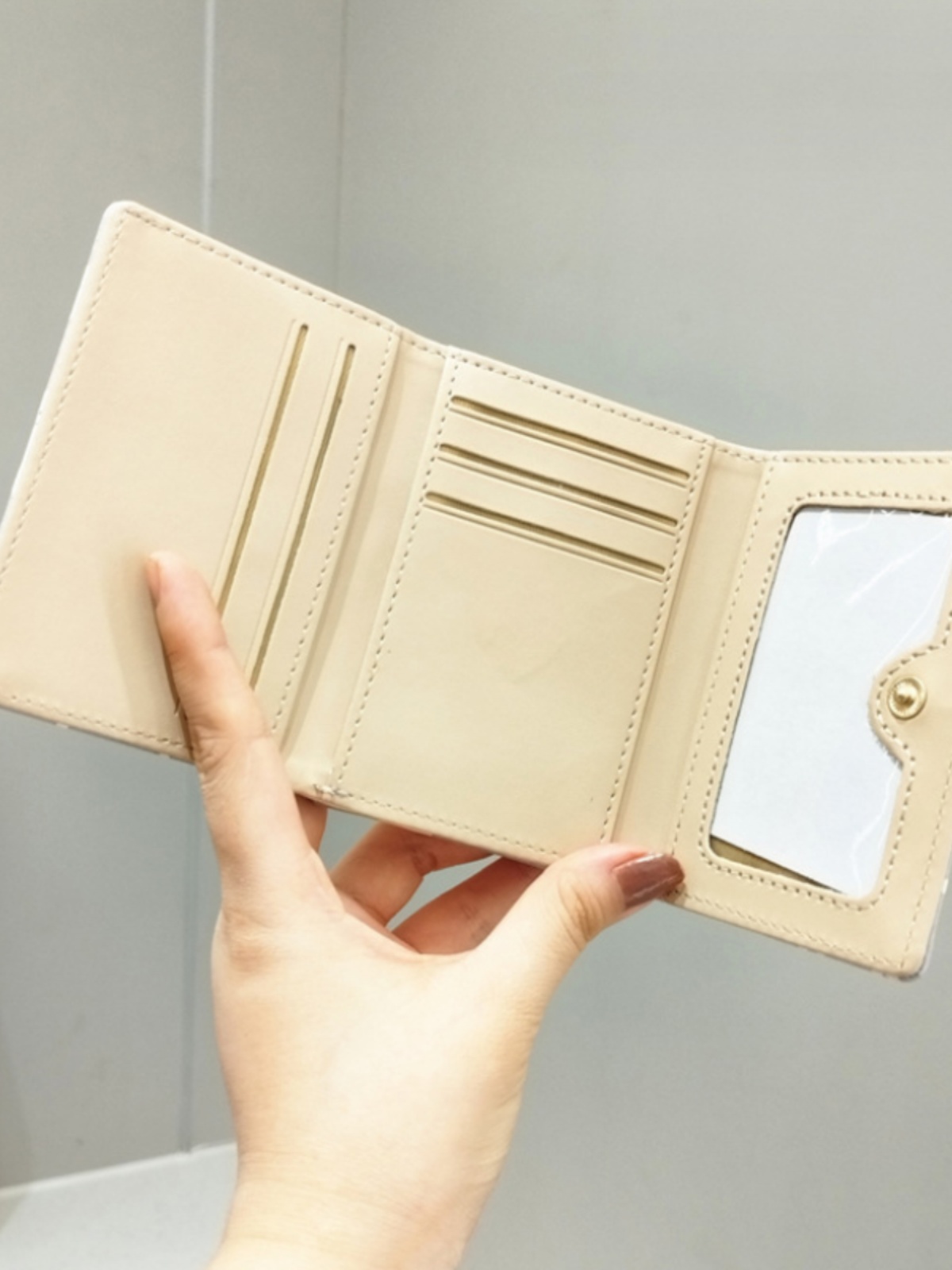 三つ折り財布 がま口 優美な猫柄がま口三つ折り財布