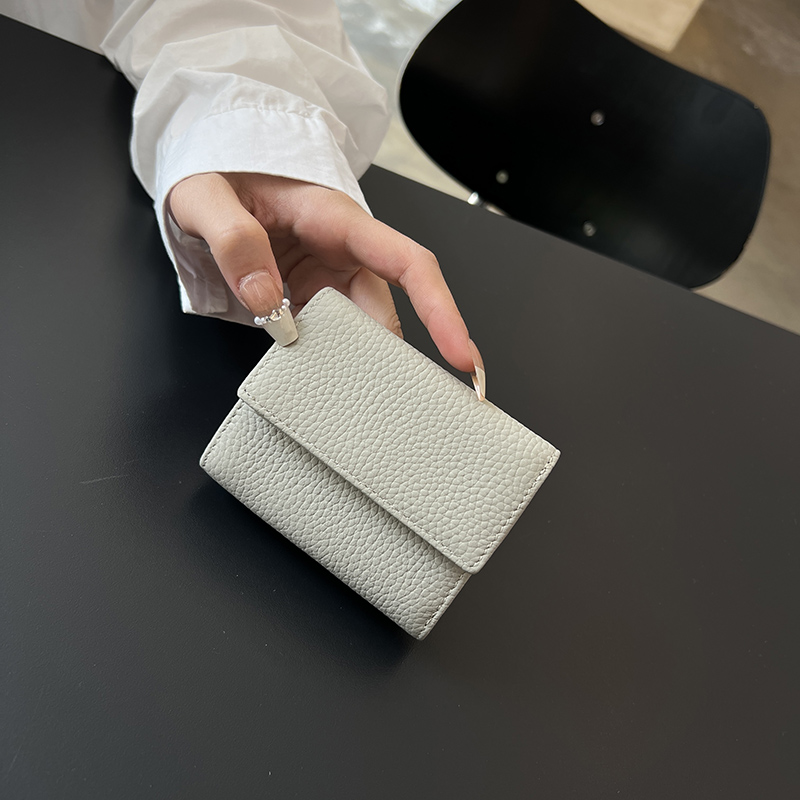 三つ折り 財布 型押し牛革 三つ折りがま口財布