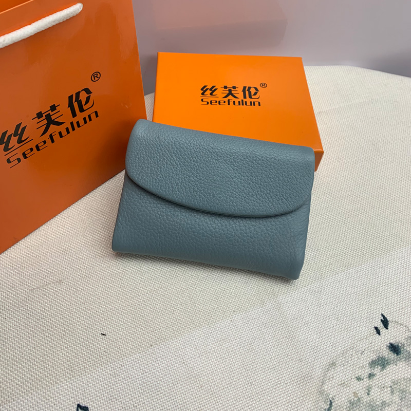 三つ折り財布 コンパクト 本革ミニマル