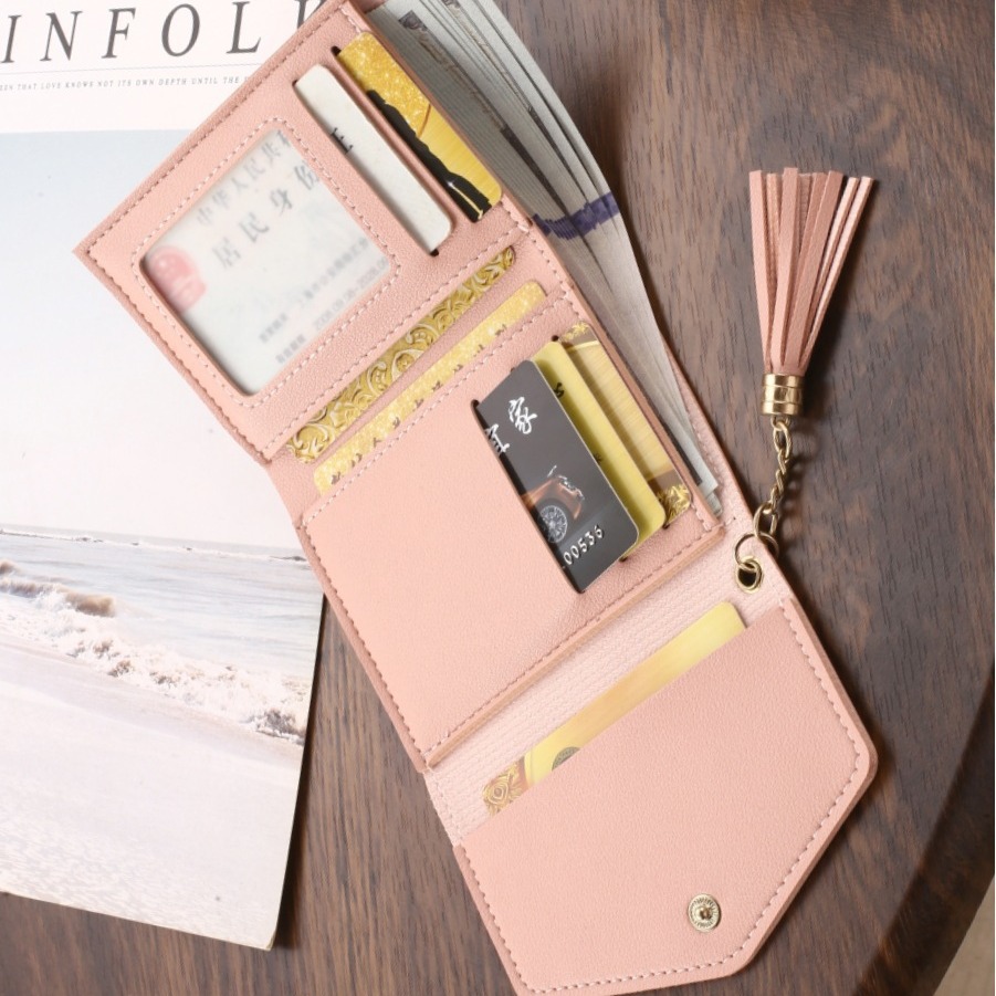 小さなハート刺繍タッセル付きコンパクト三つ折り財布