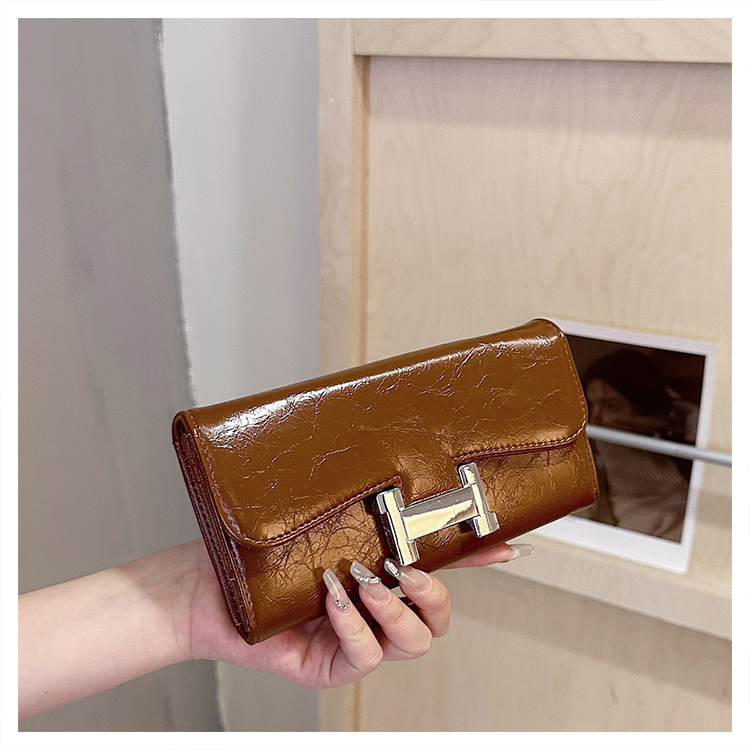 三つ折り財布 長財布 洗練金具付き