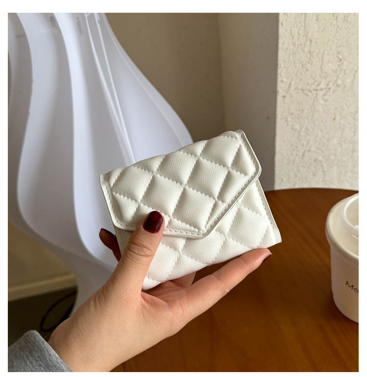 三つ折り 財布 コンパクト 菱形キルティング ミニマル財布