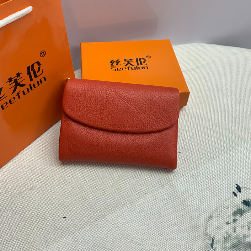 三つ折り財布 コンパクト 本革ミニマル