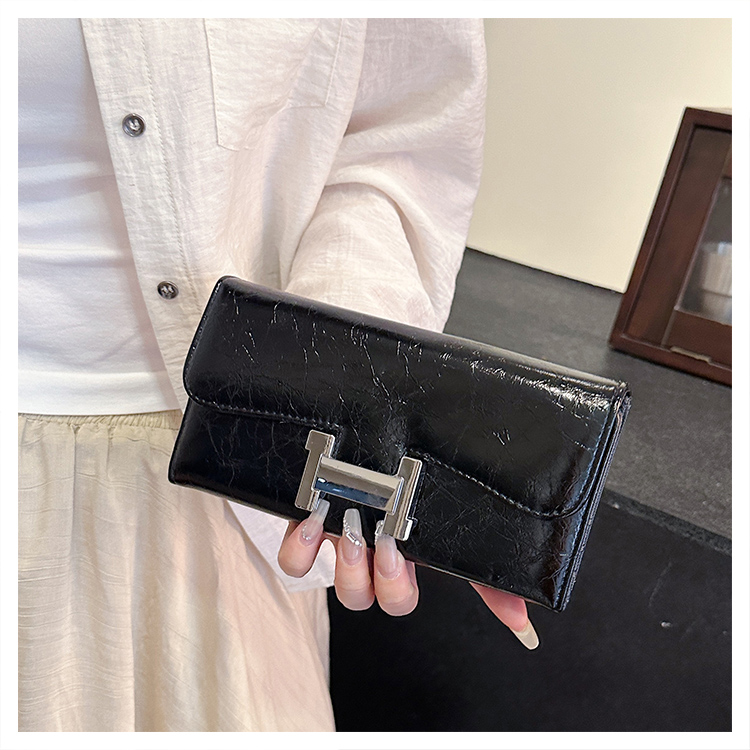 三つ折り財布 長財布 洗練金具付き