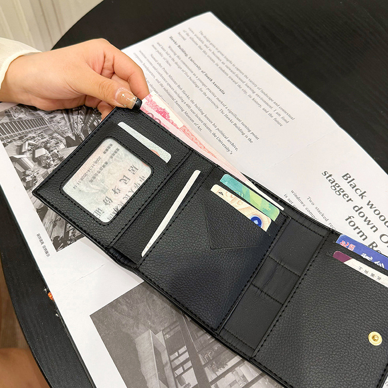 三つ折り 財布 上品モノグラム三つ折り財布