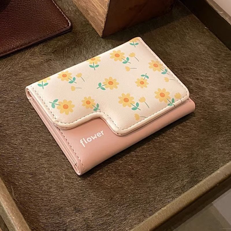 三つ折り 財布 コンパクト 優しい花模様 小さな宝箱