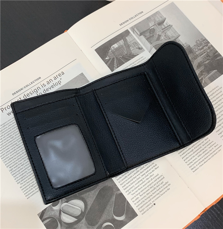 三つ折り 財布 コンパクト 風雅な留め具付き三つ折り財布
