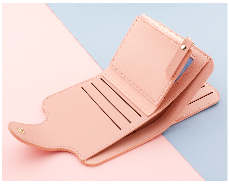 三つ折り 財布 スナップボタン式小銭入れ付き三つ折り財布