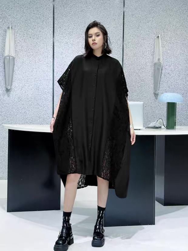 《体型カバーも叶う》透け感レース×綿麻ミックスの前後差シャツワンピース（ブラック／ホワイト）