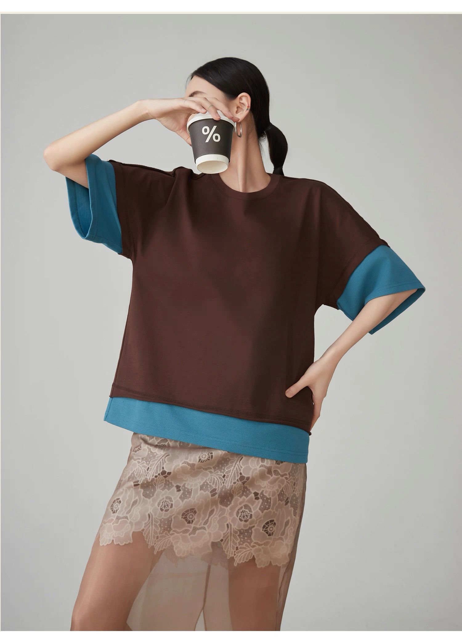 ブラウン×ブルー配色カットソー｜ゆるめドロップショルダーTシャツ（S〜XL）春夏モード系カジュアルトップス