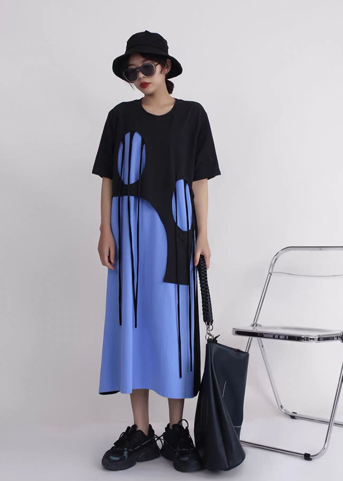 モード系ファッション 【ワンサイズ対応】円形カットアウト×ドローストリングデザインTシャツワンピース
