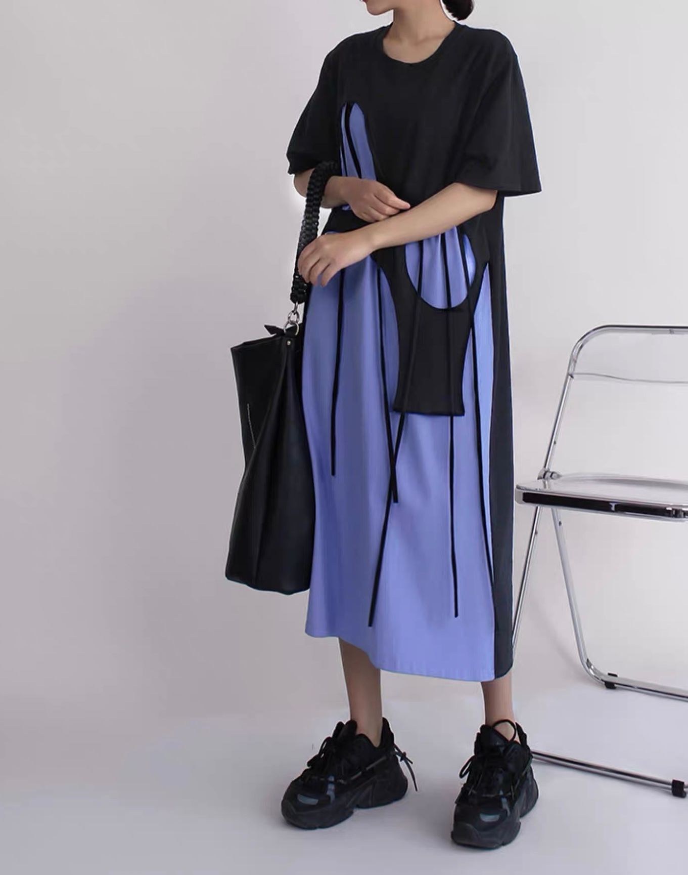 モード系ファッション 【ワンサイズ対応】円形カットアウト×ドローストリングデザインTシャツワンピース