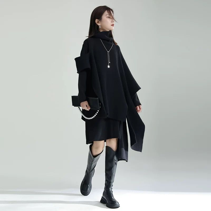 【体型カバー×モード美人見え】アシンメトリーニットワンピース〈ブラック〉フリル袖×ロング丈×ハイネック／秋冬主役アイテム