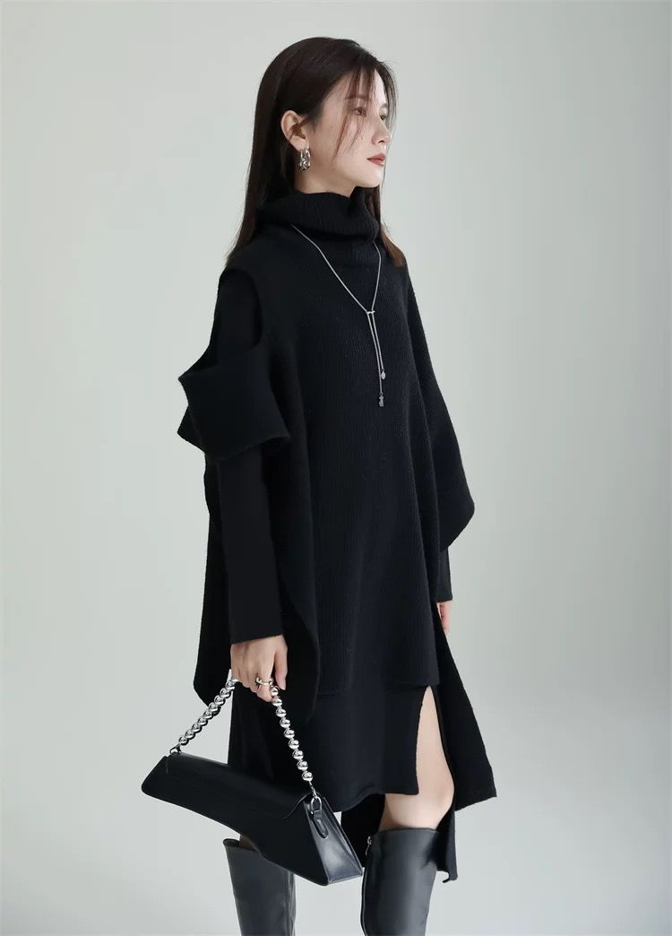 【体型カバー×モード美人見え】アシンメトリーニットワンピース〈ブラック〉フリル袖×ロング丈×ハイネック／秋冬主役アイテム