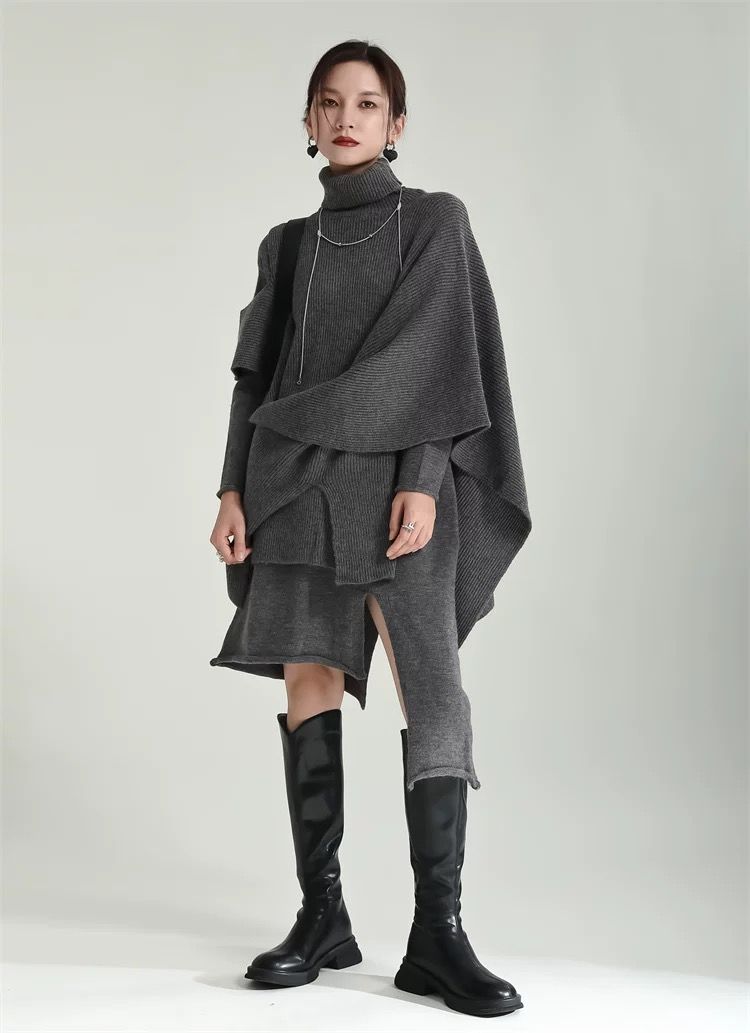 【体型カバー×モード美人見え】アシンメトリーニットワンピース〈ブラック〉フリル袖×ロング丈×ハイネック／秋冬主役アイテム