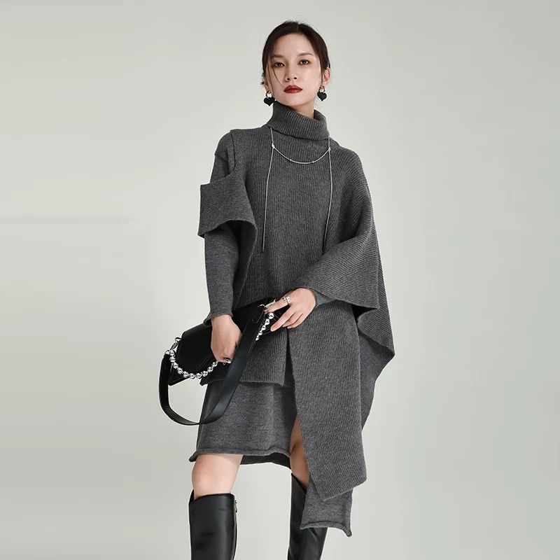 【体型カバー×モード美人見え】アシンメトリーニットワンピース〈ブラック〉フリル袖×ロング丈×ハイネック／秋冬主役アイテム