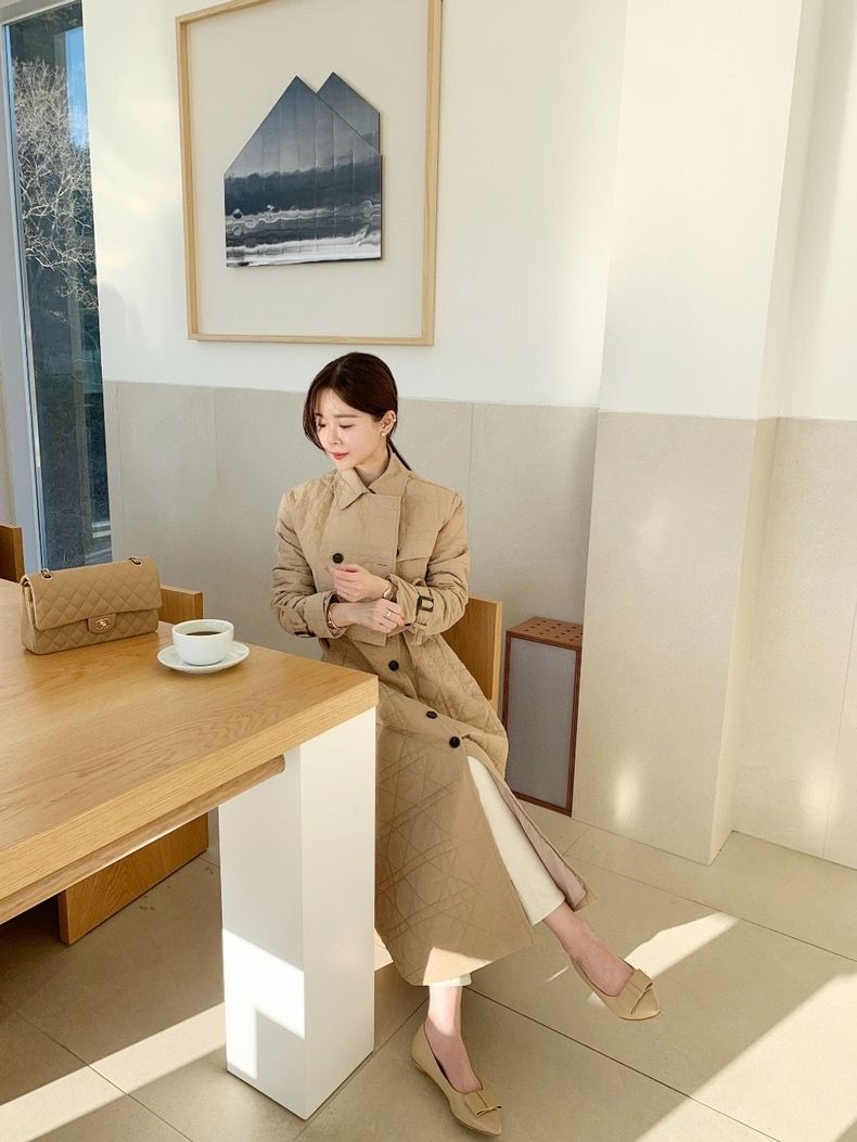 モード系ファッション【ロング丈Aラインベスト＋ショート丈アウター（別売り）】  ベージュ|秋冬の重ね着に映える、上品キルティングレイヤードアイテム