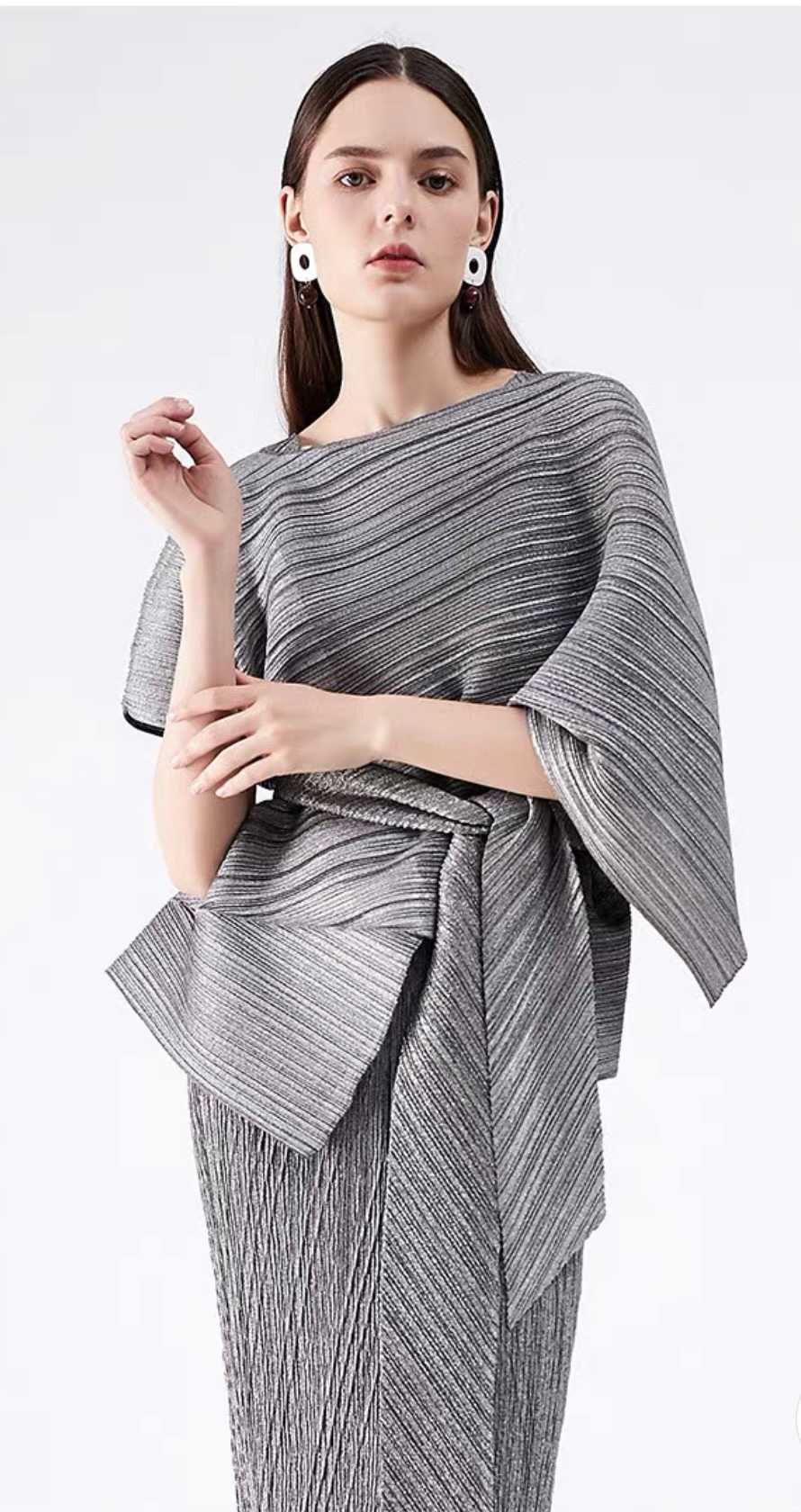 40代のモード系ファッションで品格が輝くアイテム5選