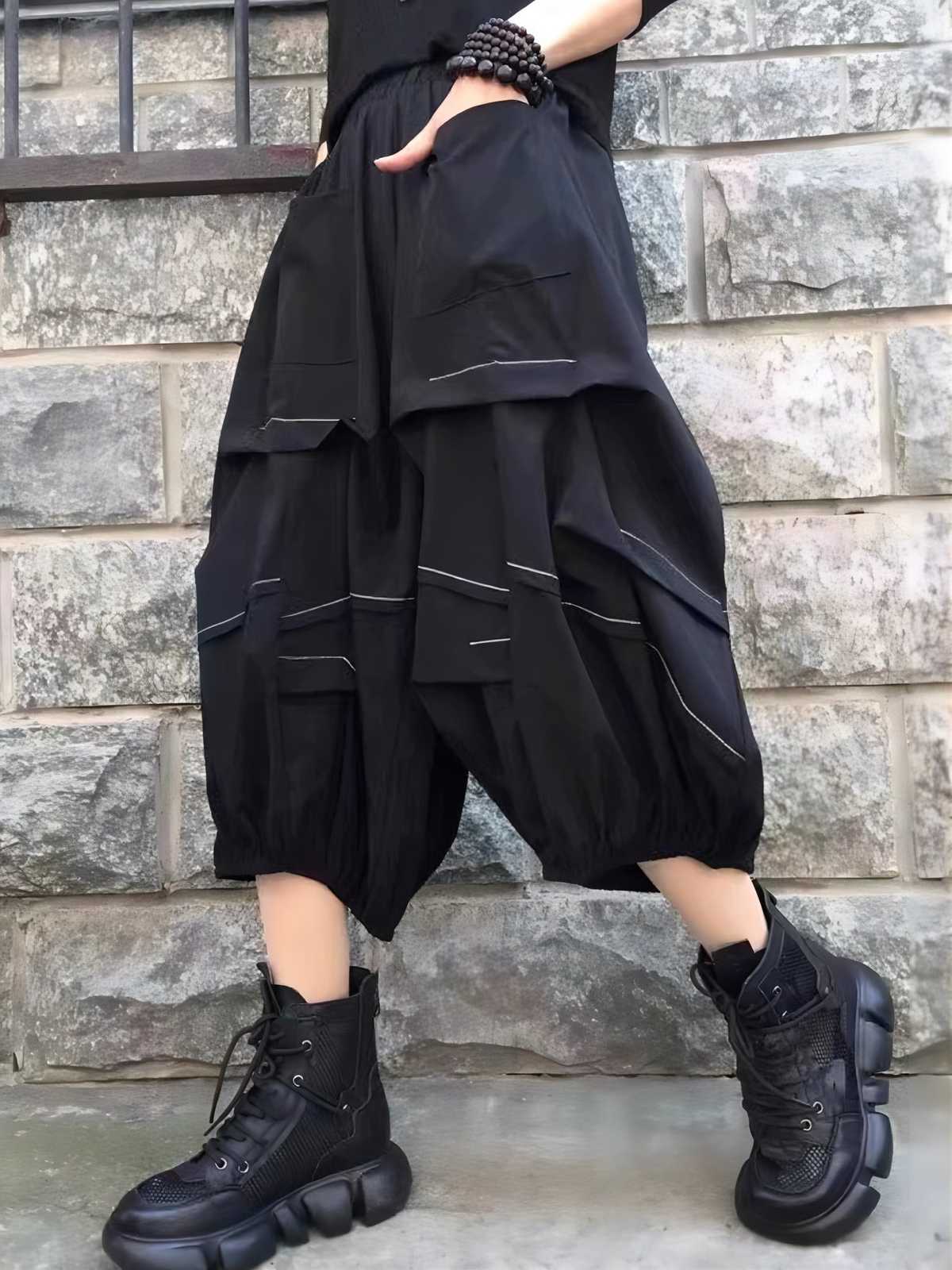 カーゴパンツで魅せるモード系スタイル|洗練された大人の着こなし5選