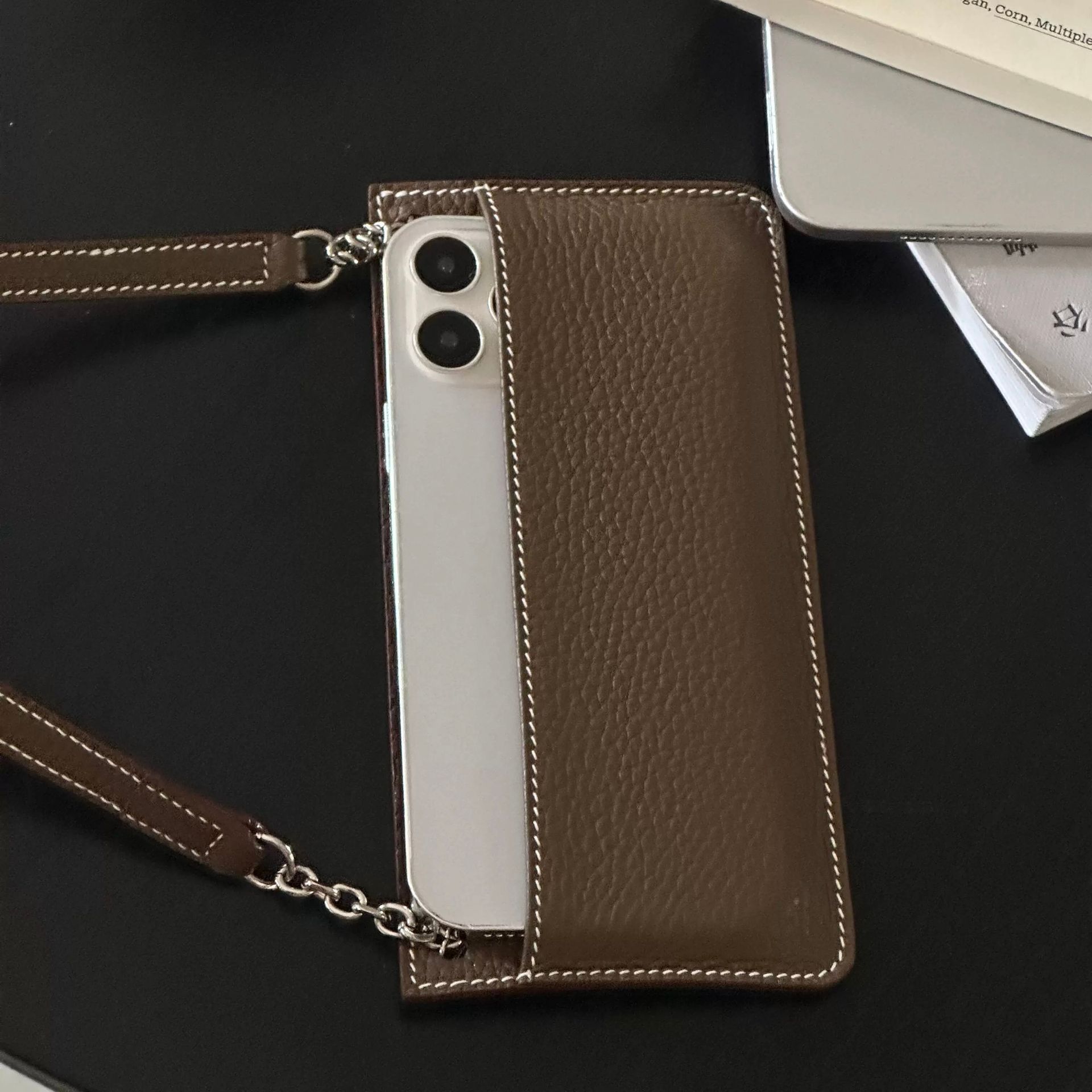 https://fulmo-img-server.com/modely/1759414826789_npkmisih_zo6ge9t8.jpeg