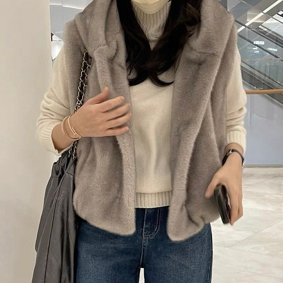 https://fulmo-img-server.com/modely/1759837843782_qr1ag48z_jp9t6h58.jpeg
