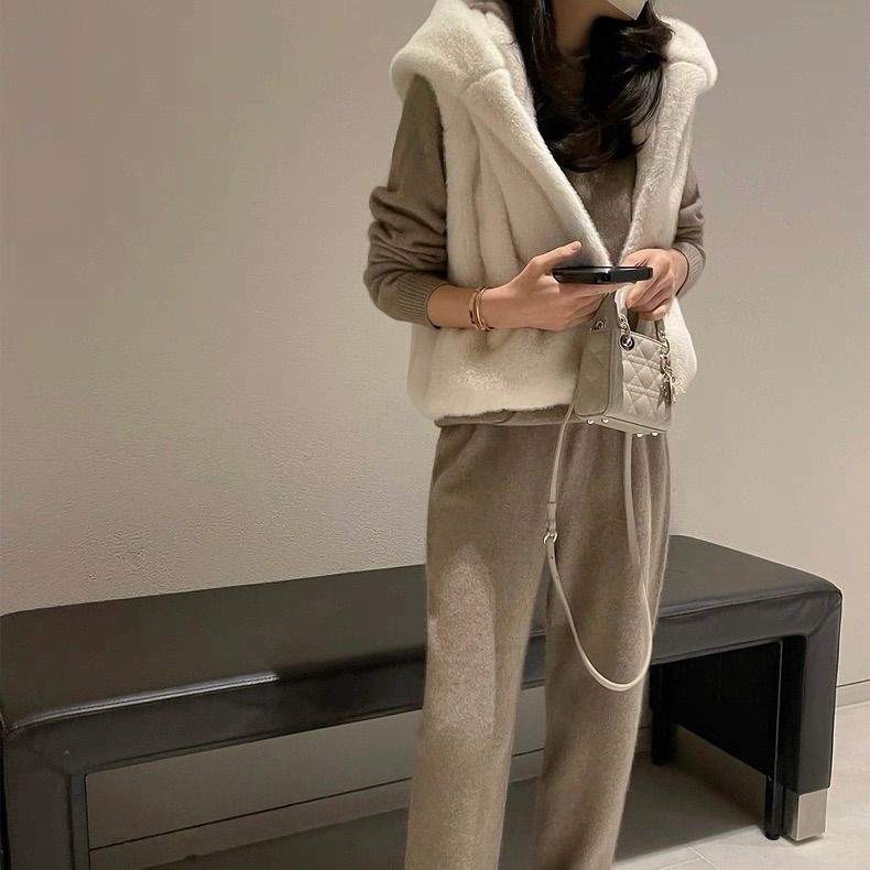 https://fulmo-img-server.com/modely/1759837855451_cstw0rs4_27ohwd82.jpeg