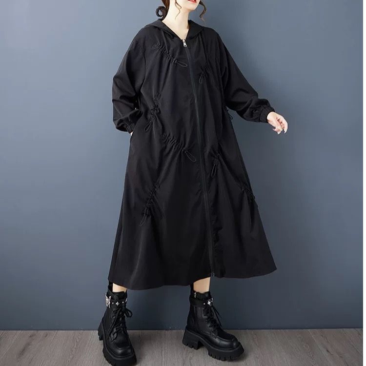 モード系ファッション【ロング丈・軽量フード付きアウター】配色ドロストデザインで魅せる1枚｜秋冬春の3シーズン対応