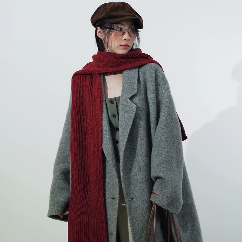 モード系ファッションユニセックス対応】フード付きロングニットマフラー｜多様な巻き方で魅せるモードな防寒ストール