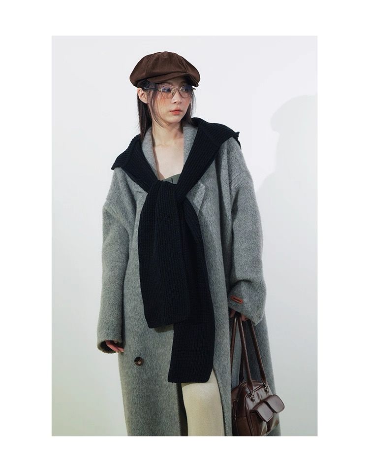 モード系ファッションユニセックス対応】フード付きロングニットマフラー｜多様な巻き方で魅せるモードな防寒ストール