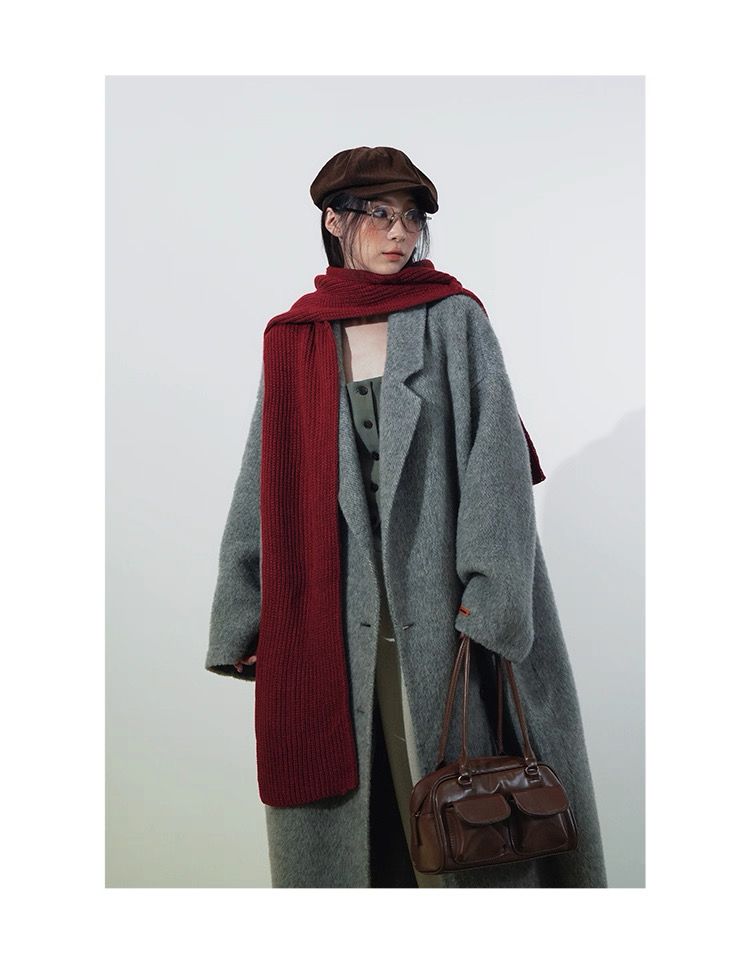 モード系ファッションユニセックス対応】フード付きロングニットマフラー｜多様な巻き方で魅せるモードな防寒ストール