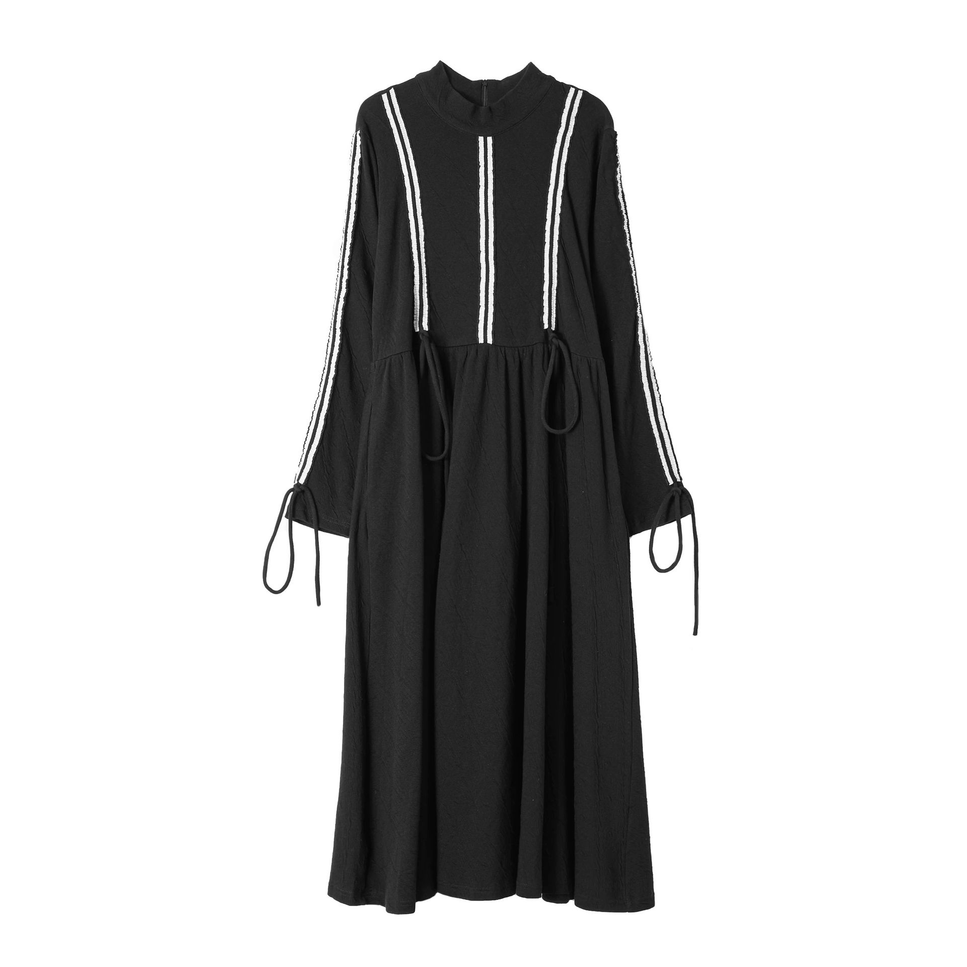 【清涼感×上品シルエット】抽紐ディテール立ち襟ワンピース