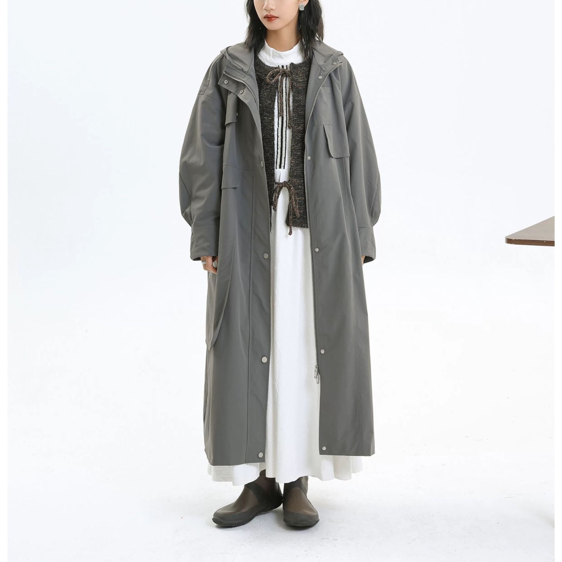 【清涼感×上品シルエット】抽紐ディテール立ち襟ワンピース