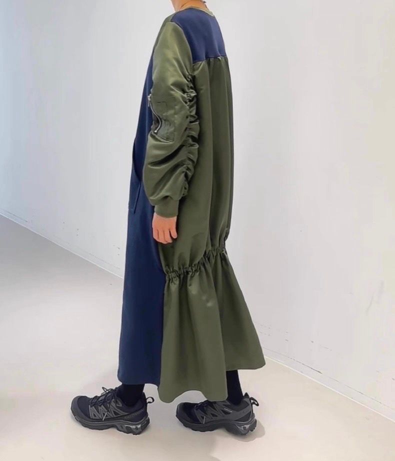 【韓国デザイン】異素材配色スリーブ切替ロングワンピース