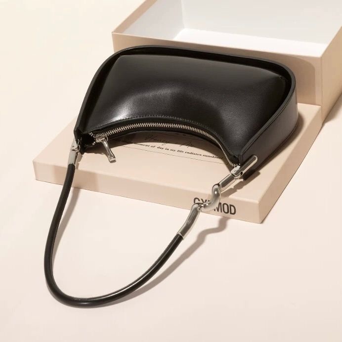 モード系 【牛革】ウェーブメタルハンドル レザーワンショルダーバッグ