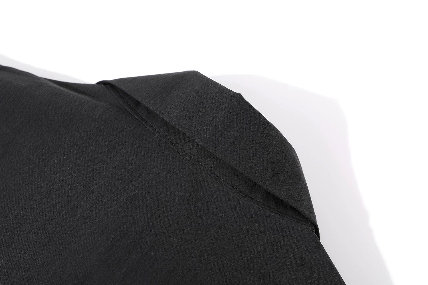 モード系 【レースインナー付き 変形レイヤードシャツアウター（ホワイト／ブラック）】