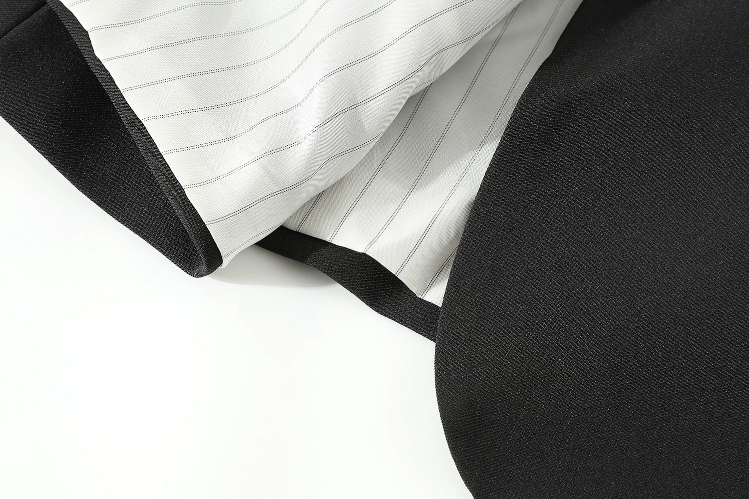 モード系 M〜XL対応】ダブルブレスト テーラードライトジャケット（ブラック／カーキ）