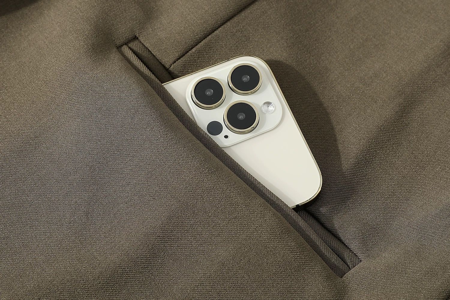 モード系 M〜XL対応】ダブルブレスト テーラードライトジャケット（ブラック／カーキ）