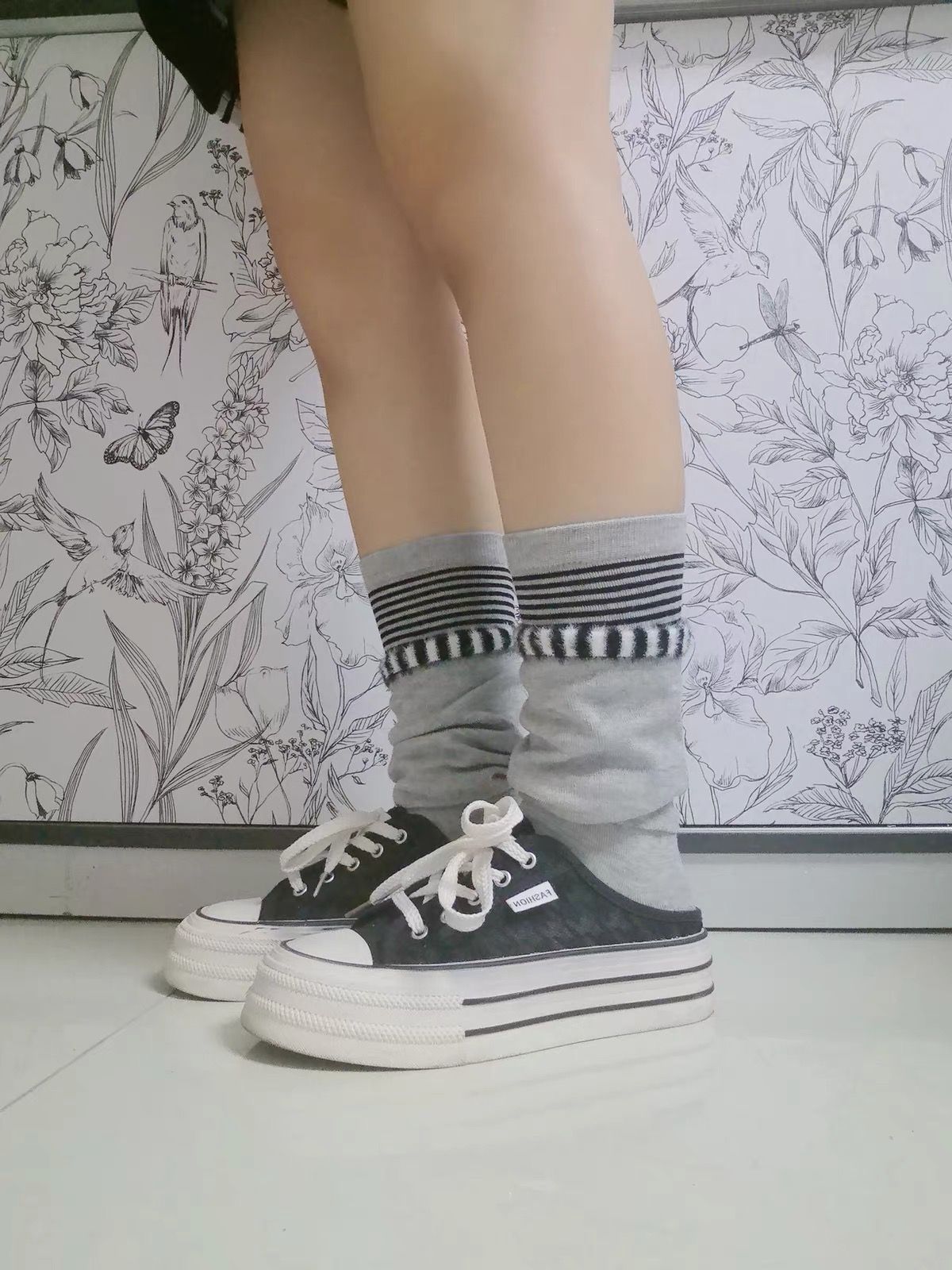 【レディース フリーサイズ】ラインデザインくしゅくしゅソックス｜モード系 厚手 靴下 ストリート スニーカーコーデ