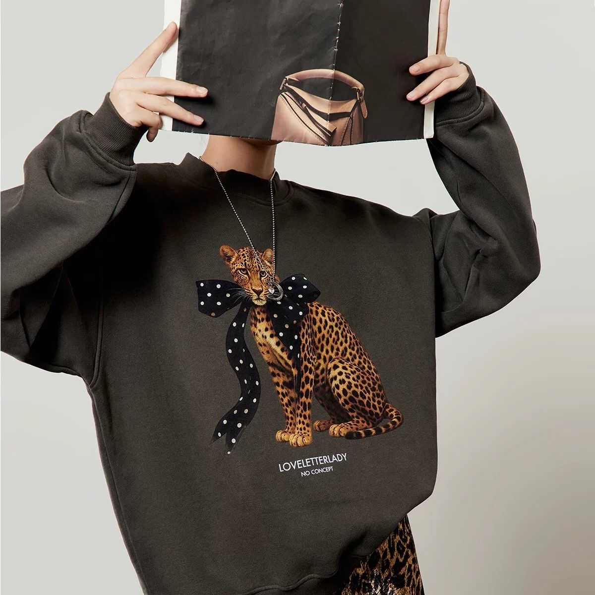 モード系 【レディース オーバーサイズ スウェット】レオパードプリント裏毛トップス 秋冬ゆったりモード