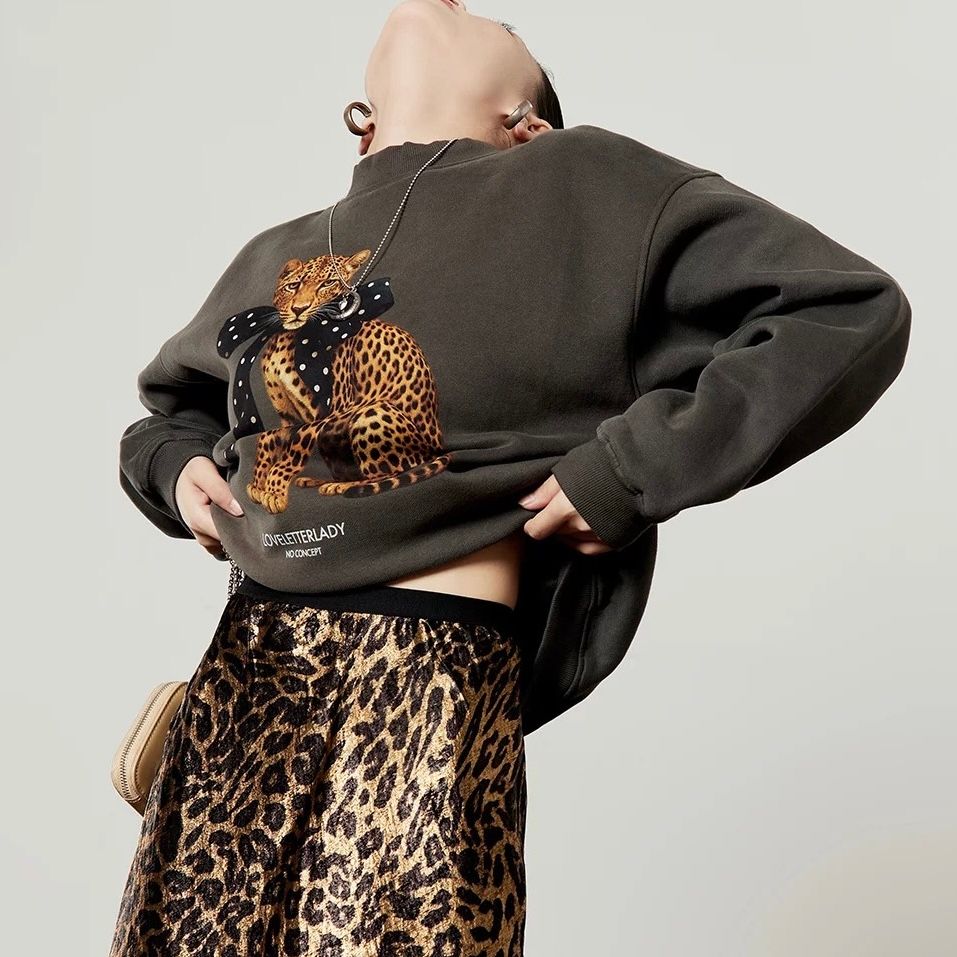 モード系 【レディース オーバーサイズ スウェット】レオパードプリント裏毛トップス 秋冬ゆったりモード