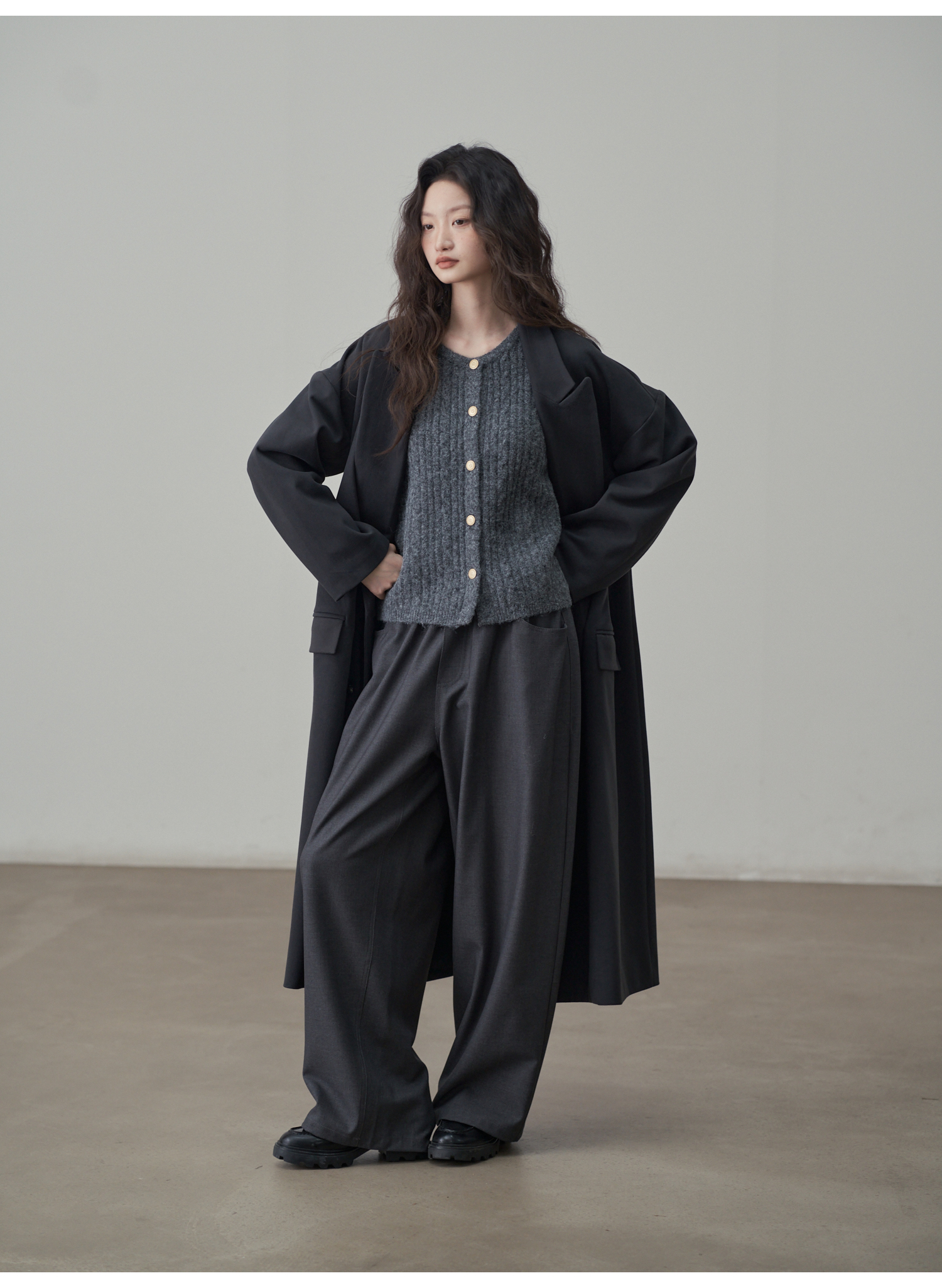 モード系 ゆったりオーバーサイズダブルブレストロングコート