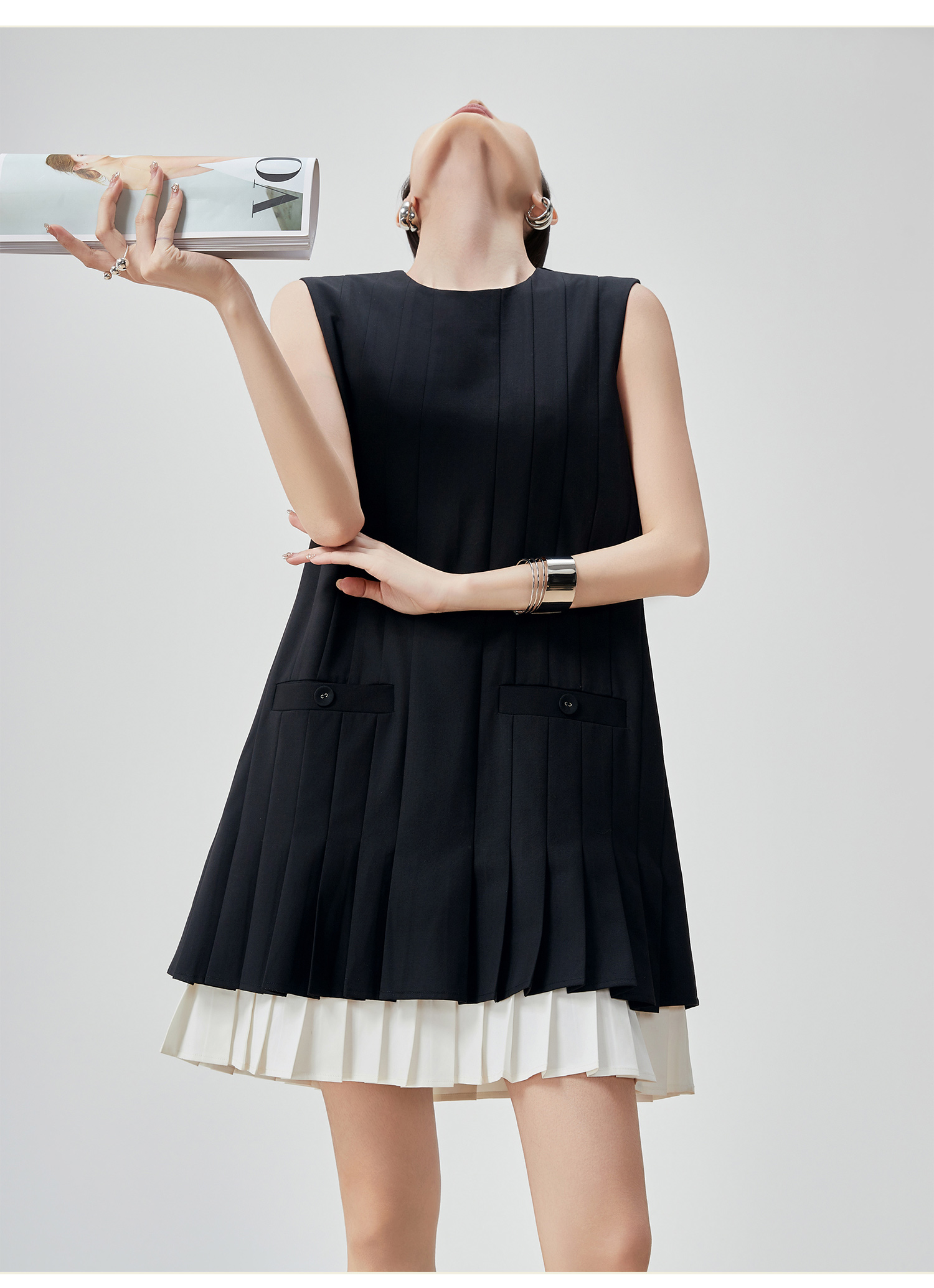 モード系 【S〜L】ノースリーブ袖プリーツ×レイヤード風ワンピース