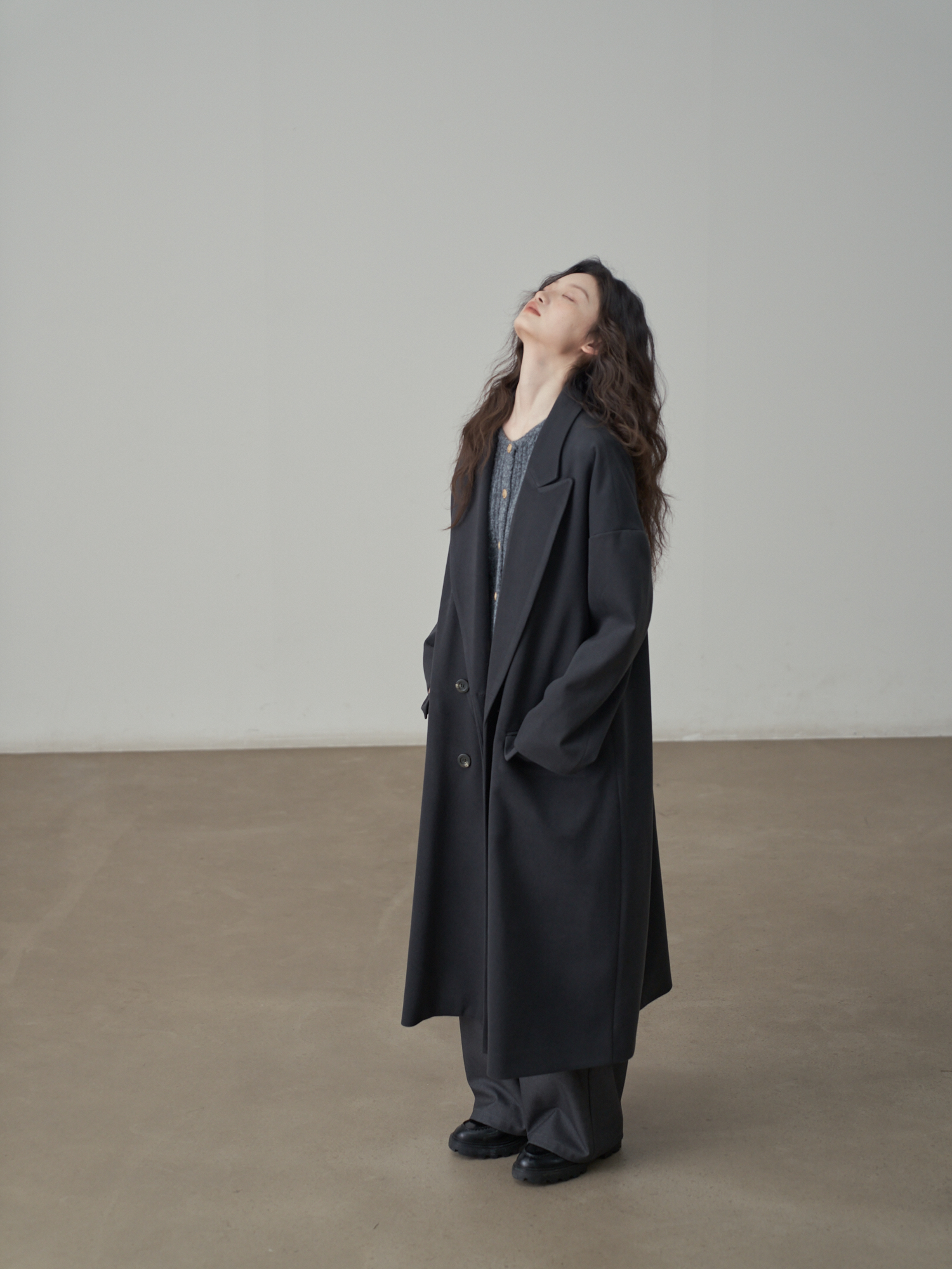 モード系 ゆったりオーバーサイズダブルブレストロングコート