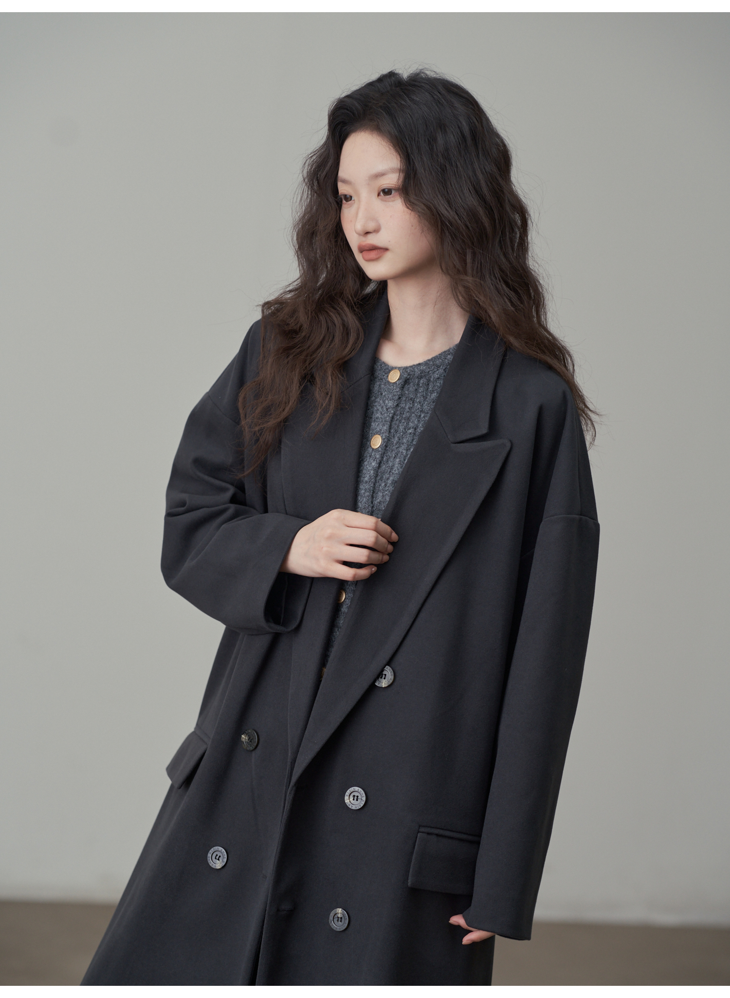 モード系 ゆったりオーバーサイズダブルブレストロングコート